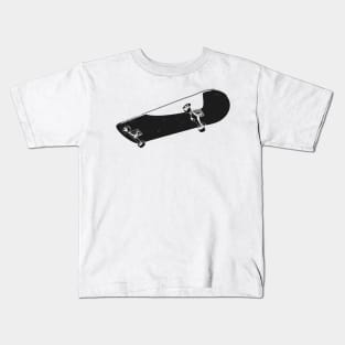 Skateboard Simplistic Skate Skateboarding Kids T-Shirt